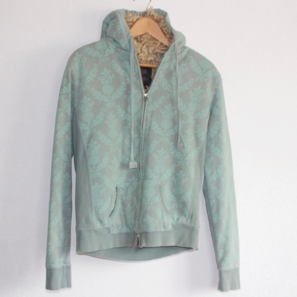 girls sweater